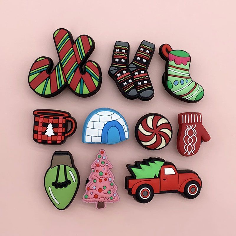 Crocs jibbitz หัวเข็มขัดรองเท้ารูการ์ตูนน่ารัก Crocs charms Star Wars series รองเท้าแตะหัวเข็มขัดตกแต่งแฟชั่นรูเกาหลีรองเท้าดอกไม้