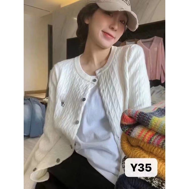 Xiao เสื้อกันหนาว เสื้อแจ็กเก็ต คาร์ดิแกน ผ้าถัก ปักลายม้าโพนี่ แบบนิ่ม เข้ารูป แฟชั่นฤดูใบไม้ร่วง สําหรับผู้หญิง YIVD ราคา ถูกที่สุด ดีลบีเคเค รูปภาพหลัก