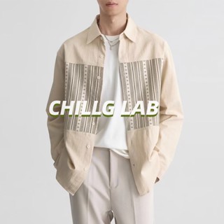 CHILLG LAB เสื้อเชิ้ตแขนยาวผู้ชาย ดีไซน์ล้ำสมัย เทรนด์แฟชั่น ปกเย็บลายทาง ฤดูใบไม้ผลิและฤดูใบไม้ร่วง สไตล์ใหม่