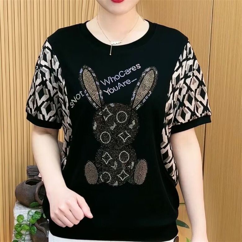 เสื้อยืดแขนสั้นลําลอง ทรงหลวม แบบบาง ประดับเพชร แฟชั่นสําหรับสตรีวัยกลางคน และผู้สูงอายุ