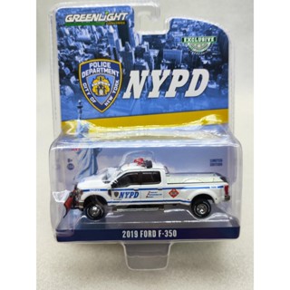 ไฟสีเขียว 1: 64 2019 Ford F-350 Dually-NYPD (NYPD) &amp; Snow Camp