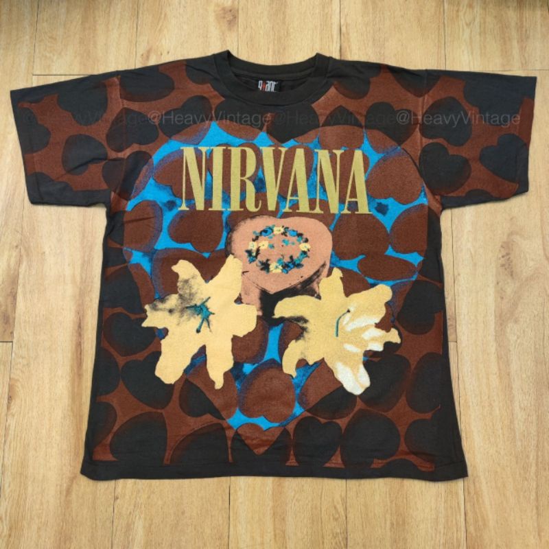 Nirvana HEART SHAPED BOX ( ซีดจาง ) เสื ้ อยืดระเหิด / Baju Microfiber Jersi / Jersey Sublimation / เสื ้ อยืด Jersey