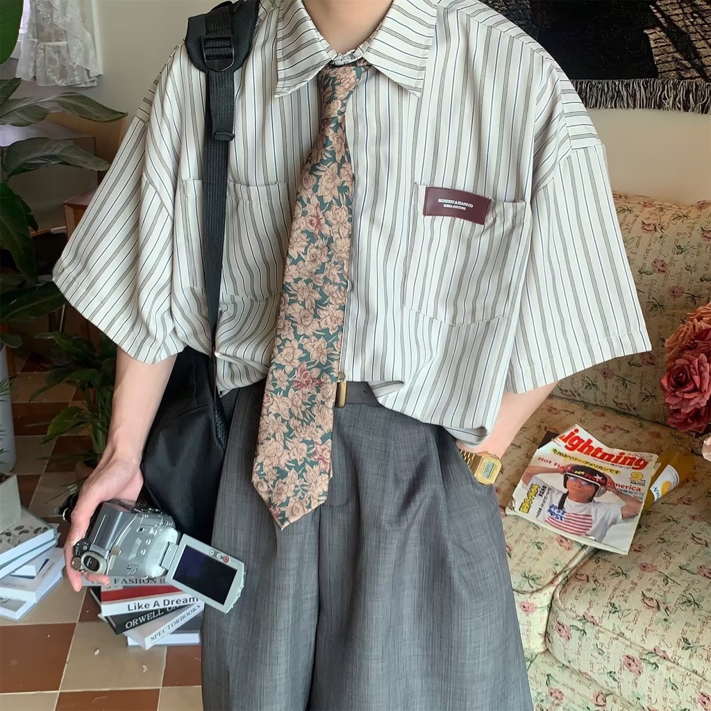 เสื้อเชิ้ตแขนสั้นลําลอง แต่งกระเป๋า ขนาดใหญ่ แฟชั่นยอดนิยม สไตล์ญี่ปุ่น สําหรับผู้ชาย