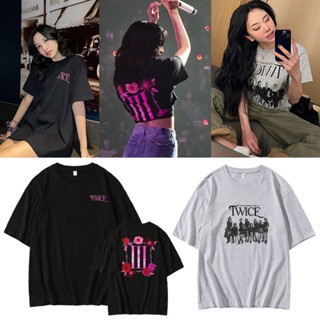 เสื้อยืดลําลอง ผ้าฝ้าย แขนสั้น คอกลม พิมพ์ลาย Kpop TWICE 4TH WORLD TOUR III Momo Sana Mina Lim Na Yeon Son Chae Youn Park Ji Hyo แฟชั่นคู่รัก สําหรับผู้ชาย และผู้หญิง