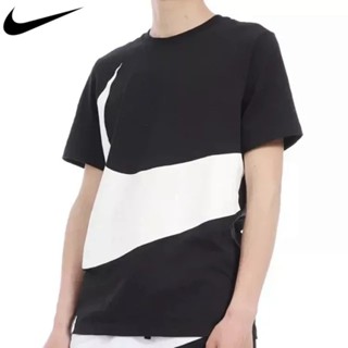 Nike เสื้อยืดแขนสั้นลําลอง ระบายอากาศ พิมพ์ลายตะขอ ทรงหลวม ของแท้ 100% สําหรับผู้ชาย CK9586