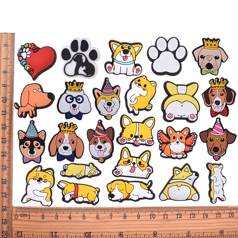 น่ารัก Corgi Pug croc Design Jibbits Bichon Frise Jibitz croc สุนัข Paw Bone รองเท้า Charm Golden Retriever Jibbits สําหรับผู้หญิงรองเท้าอุปกรณ์เสริม