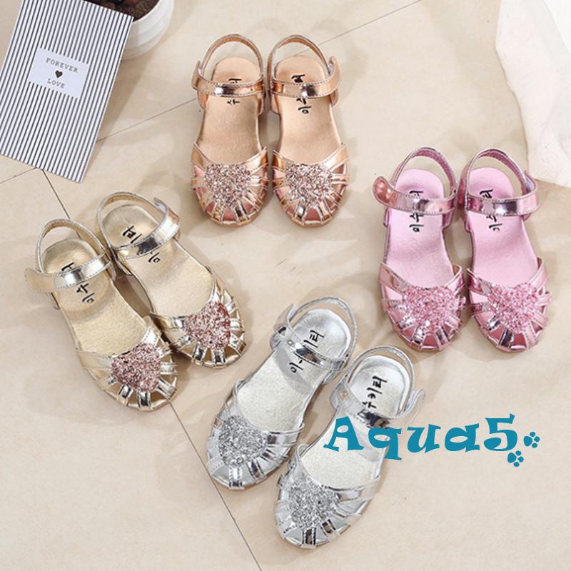 Aqq- รองเท้าแตะ ส้นแบน ประดับเลื่อม รูปหัวใจน่ารัก สไตล์เจ้าหญิง แฟชั่นสําหรับเด็กผู้หญิง ไซซ์ 26-30