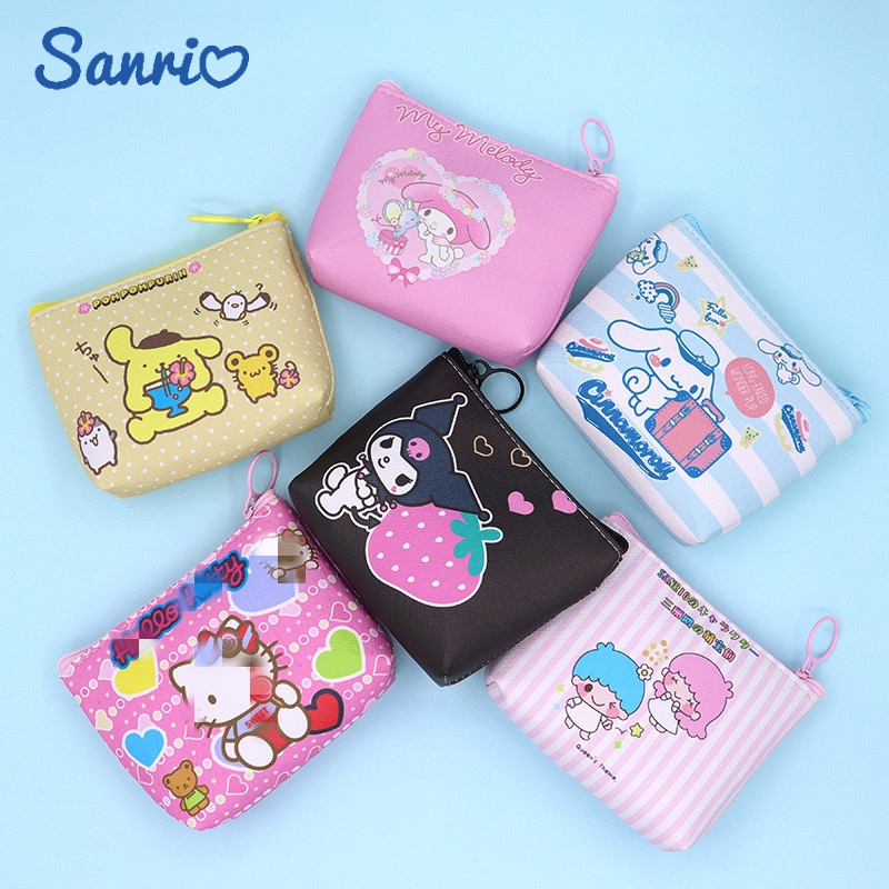 SANRIO 12สไตล์ ซานริโอ ใหม่ ปู่ กระเป๋าเหรียญ คุโรมิ ทํานอง อบเชยสุนัขกระเป๋าเหรียญกระเป๋าเหรียญกระเป๋าน่ารัก ซานริโอ การ์ตูนตัวอักษรพิมพ์กระเป๋าเหรียญ