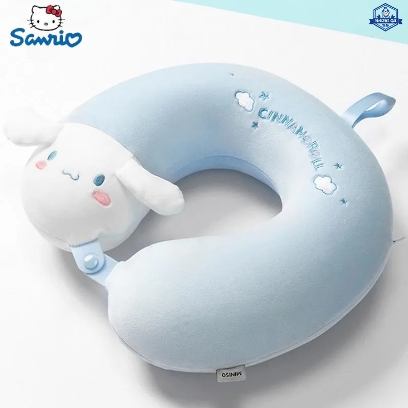 Miniso หมอนรองคอ เมมโมรี่โฟม รูปตัว U ลายการ์ตูนสุนัขน่ารัก เหมาะกับของขวัญ สําหรับเดินทาง