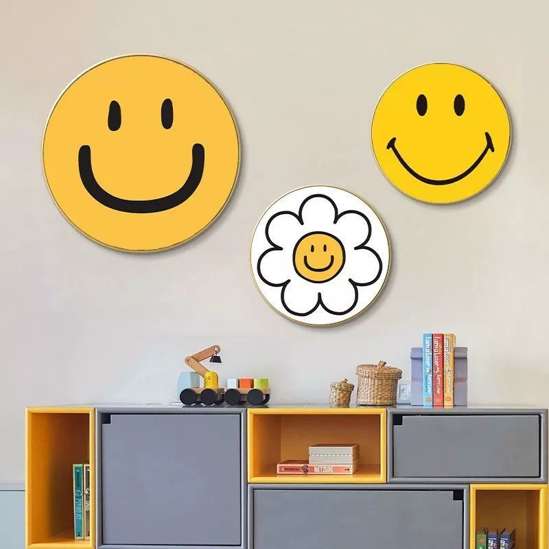 ใบหน้าที่ยิ้มกลมภาพวาดตกแต่ง รูปแบบรอยยิ้มแขวนรูปภาพ สไตล์มินิมอล