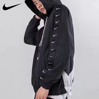 【พร้อมส่ง】ของแท้ 100% Nike เสื้อแจ็กเก็ตกันลม ปักลายโลโก้ ขนาดเล็ก ทรงหลวม สําหรับผู้ชาย