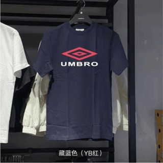 UMBRO เสื้อยืดแขนสั้นลําลอง ผ้าฝ้าย ทรงหลวม อเนกประสงค์ สไตล์คลาสสิก สําหรับผู้ชาย