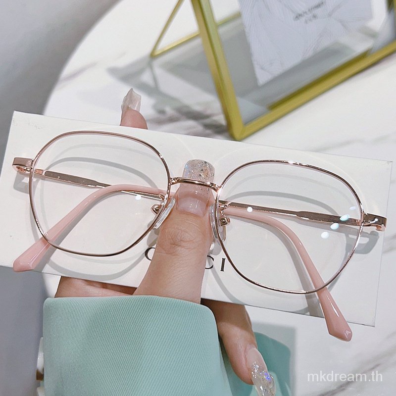 กรอง. กรอบแว่นตา ป้องกันแสงแดด แว่นตามีสไตล์ แว่นสายตาสั้น เลนส์ออโต้ 0 ถึง -600° แว่นกรองแสงสีฟ้า. เลนส์กรองแสง ยูวี400. เปลี่ยนสีอัตโนมัติเมื่อโดนแสงแดด แว่นผู้หญิง. แว่นตาผู้ชาย