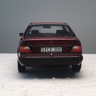 โมเดลรถยนต์จําลอง Norev Norwell 1/18 Mercedes Mercedes-Benz 300 CE-24Coupe 1990