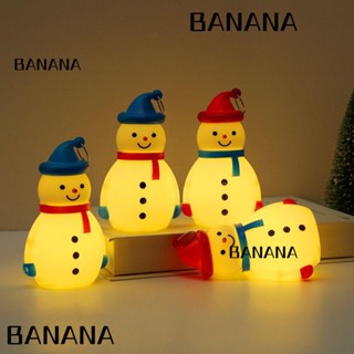 Banana1 โคมไฟ LED จี้การ์ตูนสโนว์แมน เรืองแสง พลาสติก สีฟ้า สีแดง สําหรับตกแต่งปาร์ตี้คริสต์มาส