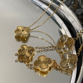 ชุดสร้อยคอ สร้อยข้อมือ แหวน ไทเทเนียม ทอง 18K จี้ใบโคลเวอร์ส…