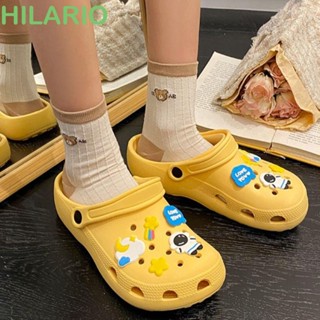 Hilario รองเท้าแตะ Crocs แบบนิ่ม กันลื่น กันน้ํา ลายการ์ตูนนักบินอวกาศ สําหรับพยาบาล