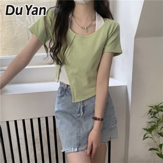 Du Yan เสื้อยืดแขนสั้น เปิดไหล่ ทรงไม่สมมาตร ออกแบบใหม่ สําหรับผู้หญิง