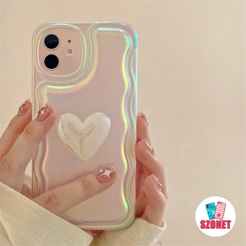 Wavy Edge Design เลเซอร์ 3D Love ซิลิโคนนุ่มกันกระแทกเคสโทรศัพท์สําหรับ iPhone 16 15 14 13 12 11 Pro Max Anti-fall คลุมทั้งหมดเลนส์ป้องกันกล้องเคสโทรศัพท์ฝาครอบ