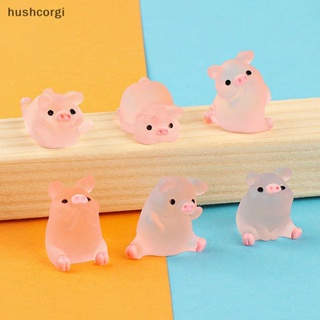 [hushcorgi] ใหม่ พร้อมส่ง ฟิกเกอร์เรซิ่น รูปหมูเรืองแสง ขนาดเล็ก สําหรับตกแต่งบ้าน สวน แดชบอร์ดรถยนต์ 6 ชิ้น ต่อชุด