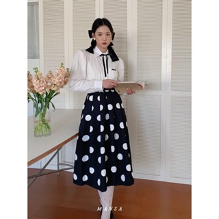 MANSA white shirt + polka dot skirt set เสื้อผ้าแฟชั่นผู้หญิง ชุดเข้าเซท เสื้อเชิ้ต