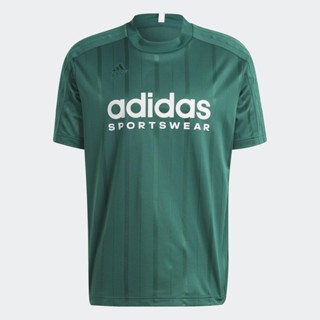 adidas ไลฟ์สไตล์ เสื้อยืด Tiro ผู้ชาย สีเขียว IQ0894