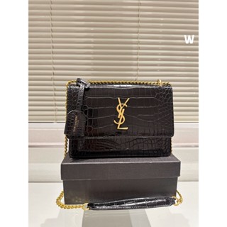 【พร้อมกล่อง】YSL 2023ss กระเป๋าสะพายไหล่ลําลอง ทรงเมสเซนเจอร์ เข้ากับทุกการแต่งกาย แฟชั่นคลาสสิก สําหรับสตรี (24 ซม.)