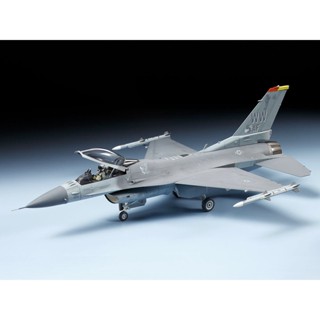 TAMIYA 60786 1/72 Lockheed Martin F-16 CJ [block50] Fighting Falcon