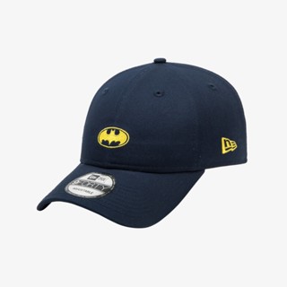 New Era หมวกรุ่น WARNER BROTHERS 100TH JUSTICE LEAGUE BATMAN DARK BLUE 9FORTY UNST CAP DARK BLUE