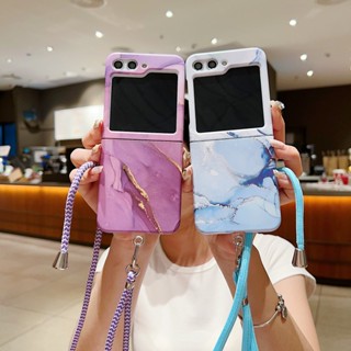  เคสโทรศัพท์มือถือ ซิลิโคนนิ่ม กันกระแทก ลายหินอ่อน พร้อมสายคล้อง หรูหรา หลากสี สําหรับ Samsung Z Flip 5