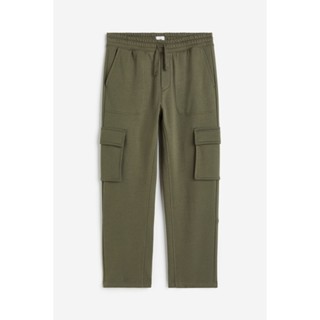 H&amp;M  Man Relaxed Fit Cargo joggers 1179599_1