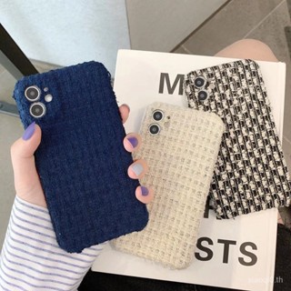 เคสป้องกันโทรศัพท์มือถือ ผ้ากํามะหยี่ขนนิ่ม ลายสก๊อต กันกระแทก สําหรับ iPhone 13pro 14Promax 7 8plus xs xr xsmax 11 12