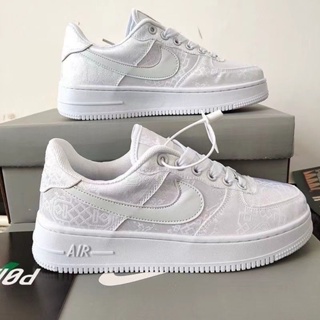 รองเท้าผู้หญิง AF1 Air Force No. รองเท้าผ้าใบลําลอง ข้อสั้น ผ้าไหม สีขาว สไตล์สปอร์ต สําหรับผู้ชาย และผู้หญิง มี 1 ชิ้น