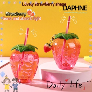 Daphne ขวดน้ําดื่มพลาสติก ลายสตรอเบอร์รี่น่ารัก เกรดอาหาร ขนาด 500 มล.