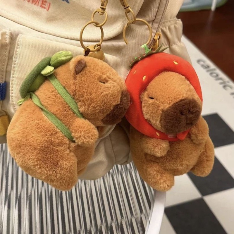 พวงกุญแจ จี้ตุ๊กตาการ์ตูนอนิเมะ Capybara Kawaii น่ารัก เหมาะกับของขวัญวันเกิด ของเล่นสําหรับเด็ก