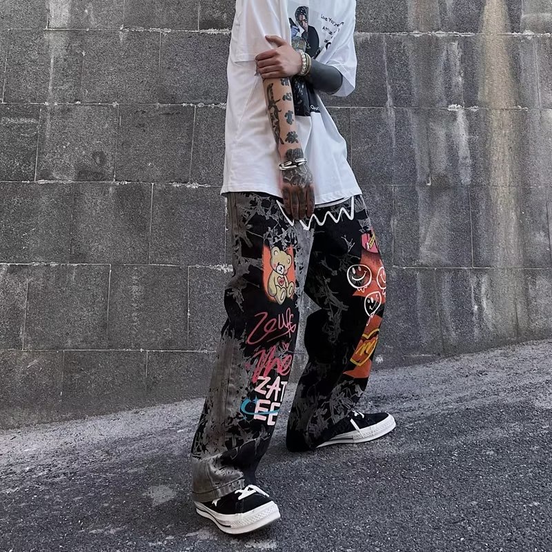 Bonnie Cathy  กางเกงขาตรงวินเทจสีเข้ม กางเกงขากว้างลายกราฟฟิตี้ กางเกงยีนส์แนวสตรีทฮิปฮอป - รูปที่ 6