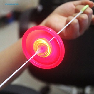 Shenyoushop shenyoushop จานบินพลาสติก มีไฟ LED สีสันสดใส ของเล่นสําหรับเด็ก