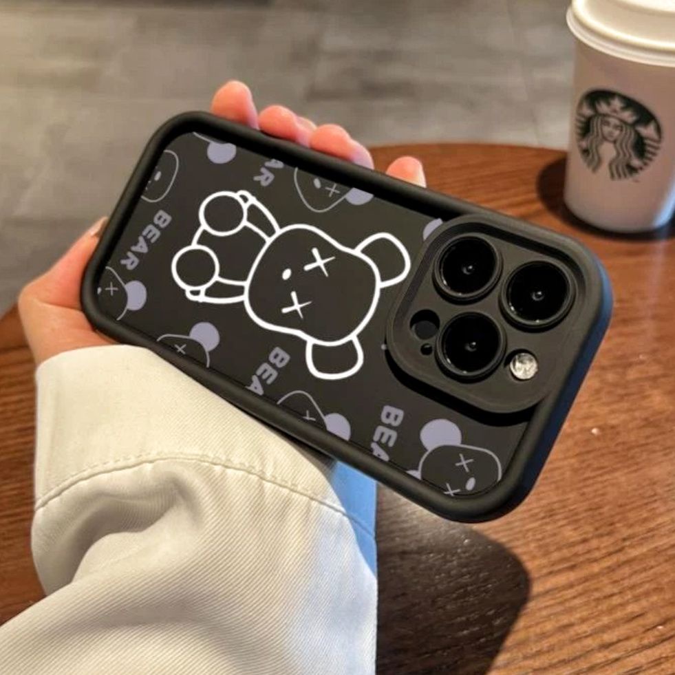 Violent Bear Precision Hole เหมาะสําหรับ Apple 15/16Promax เคสโทรศัพท์ iPhone13/14promax สไตล์ใหม่ 12 รวมทุกอย่าง 11Promax Soft Xsmax
