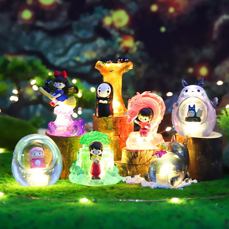 Hayao Miyazaki Totoro Hands Blind Box Tide Play Anime Paradise Student Student Student Student นักศึกษานักศึกษานักเรียนนักศึกษานักเรียนอนิเมะ Lantern Hand Home ตกแต่งบ้าน 宫崎骏龙猫手办盲盒 潮玩动漫周边公仔 同学生日礼物 动漫小夜灯手办 居家装饰