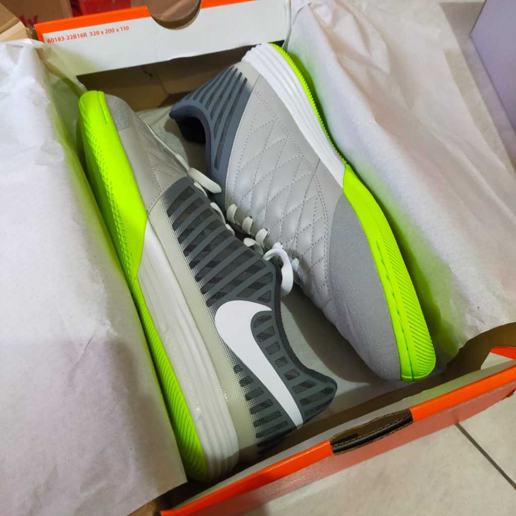 รองเท้าฟุตซอล Nike Lunar Gato II ดั้งเดิม 580456 010 สันทนาการ  แฟชั่น