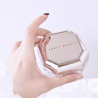 Fenty Beauty แป้งฝุ่น คอนซีลเลอร์ เนื้อแมตต์ ให้ความชุ่มชื้น ควบคุมความมัน ติดทนนาน 28 กรัม