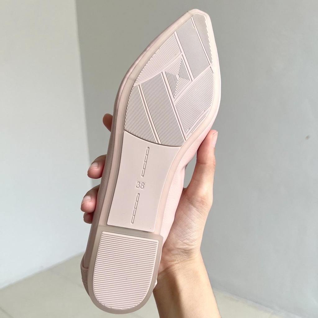 SudaSelect: รองเท้าคัทชู Meeer Plain but Glam รองเท้าคัตชูหัวแหลม เรียบ ส้นแบน