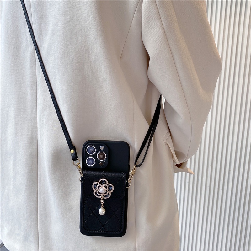 เคสโทรศัพท์มือถือ ลายดอกคามิเลีย พร้อมสายสะพาย และช่องใส่บัตร สําหรับ Samsung A15 A05 A05s A14 A24 A34 A54 A04 A04s A04E A03 A03S A02 A02S A73 A13 A23 A33 A53 M31 M51 M52 M33 J6 Plus - รูปที่ 3