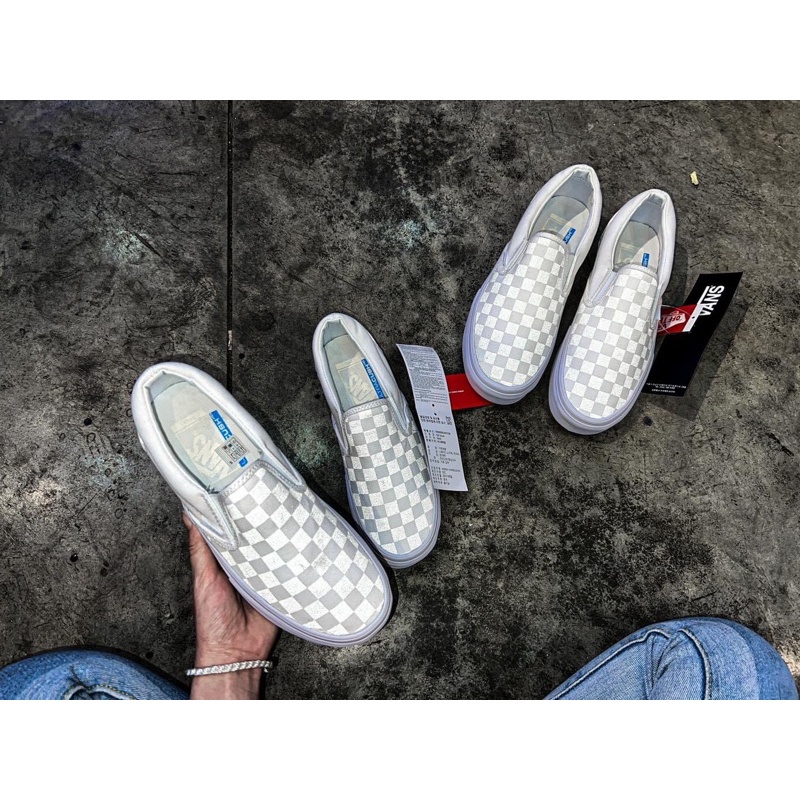 New!! รองเท้าผ้าใบvans. Slip-on Pro Reflect White Skate Shoes สินค้าพร้อมส่งงานHiend พร้อมกลอ่ง สะด