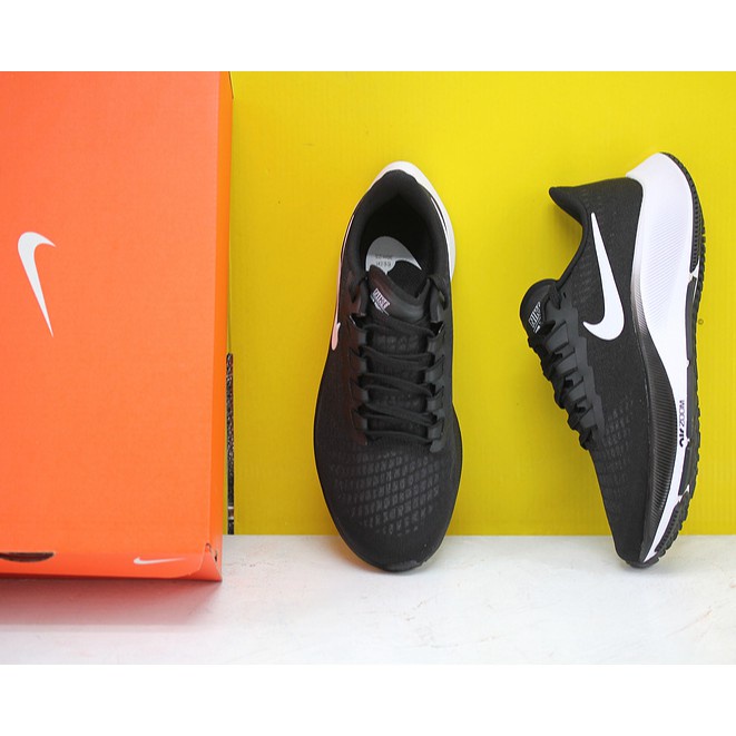 ของแท้ 100% Nike Zoom Pegasus 37 Turbo 2 Black Full Palm Air Cushion กีฬาสำหรับผู้ชายและผู้หญิง รอง