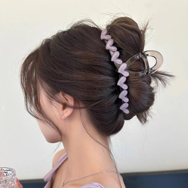 Lightweight hair clip, a fashionable companion during travel - รูปที่ 2