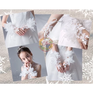**ส่งเร็วมาก** ถุงมือลูกไม้เด็กหลายแบบ 4-8 ขวบขึ้นไป สินค้าพร้อมส่งจาก shop ไทย