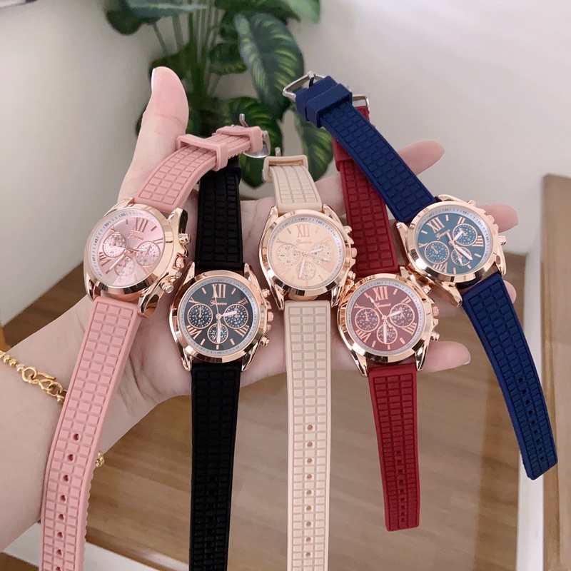 ร้านขายนาฬิกา นาฬิกาข้อมือผู้หญิง นาฬิกาแฟชั่นสไตล์MK  สายซิลิโคนนิ่ม genevaแท้ พร้อมส่งจากไทย
