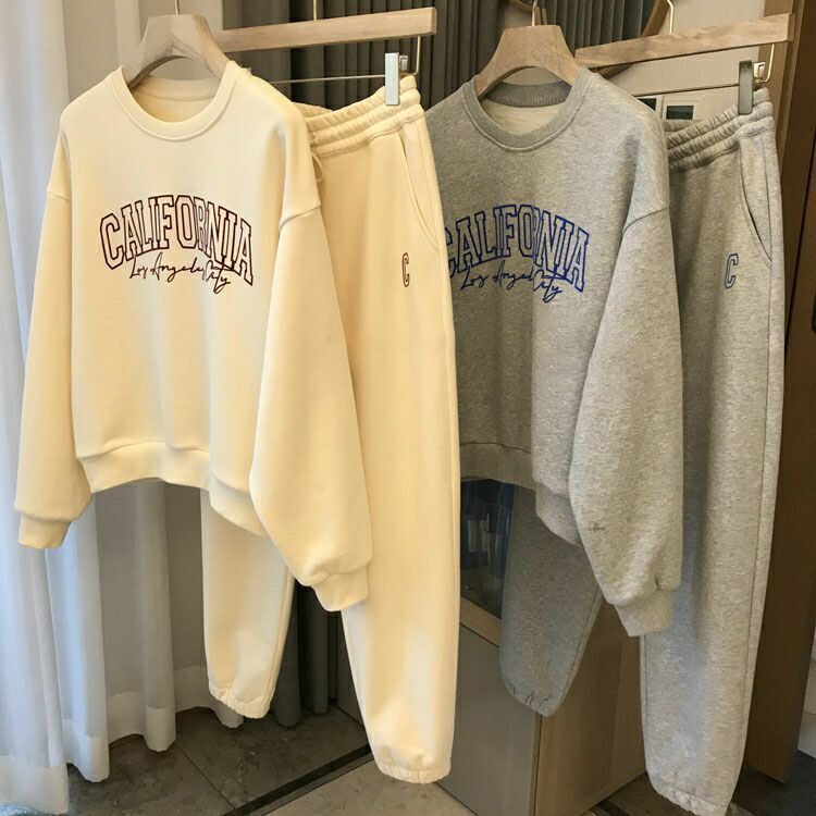 เสื้อกันหนาวแขนยาว คอกลม ทรงหลวม และกางเกงกีฬา แบบบาง สองชิ้น สไตล์เกาหลี สําหรับผู้หญิง
