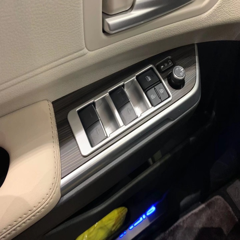 สติกเกอร์ ABS ผิวด้าน ติดแผงสวิตช์ควบคุมหน้าต่าง ที่เท้าแขนประตูรถยนต์ สําหรับ Toyota Sienna 2021 2022